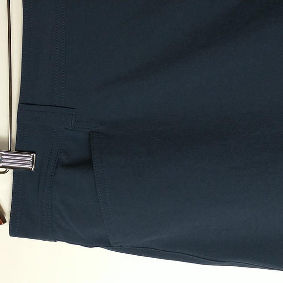 Eddie Bauer Navy Adventurer 2.0 Skort Size 16 - Picture 3 of 10
